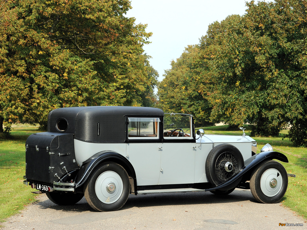 Rolls-Royce Phantom II Sedanca de Ville by Barker 1929 wallpapers (1280 x 960)