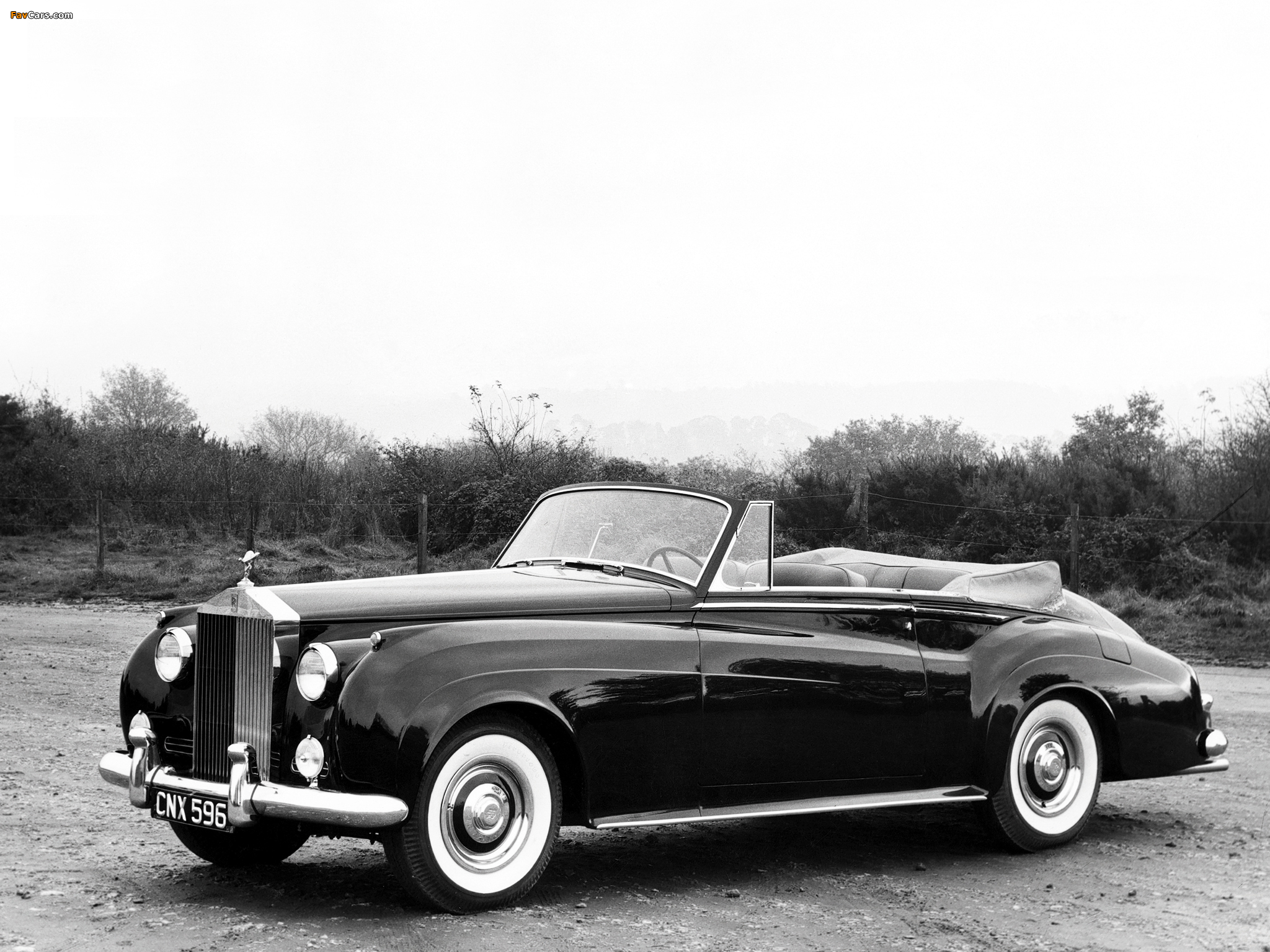 Rolls-Royce Silver Cloud Drophead Coupe by Mulliner (II) 1959–62 pictures (2048 x 1536)