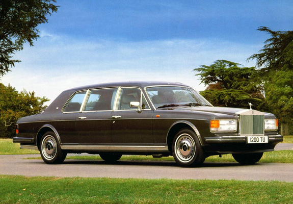 Rolls-Royce Silver Spur IV Touring Limousine 1995–98 photos