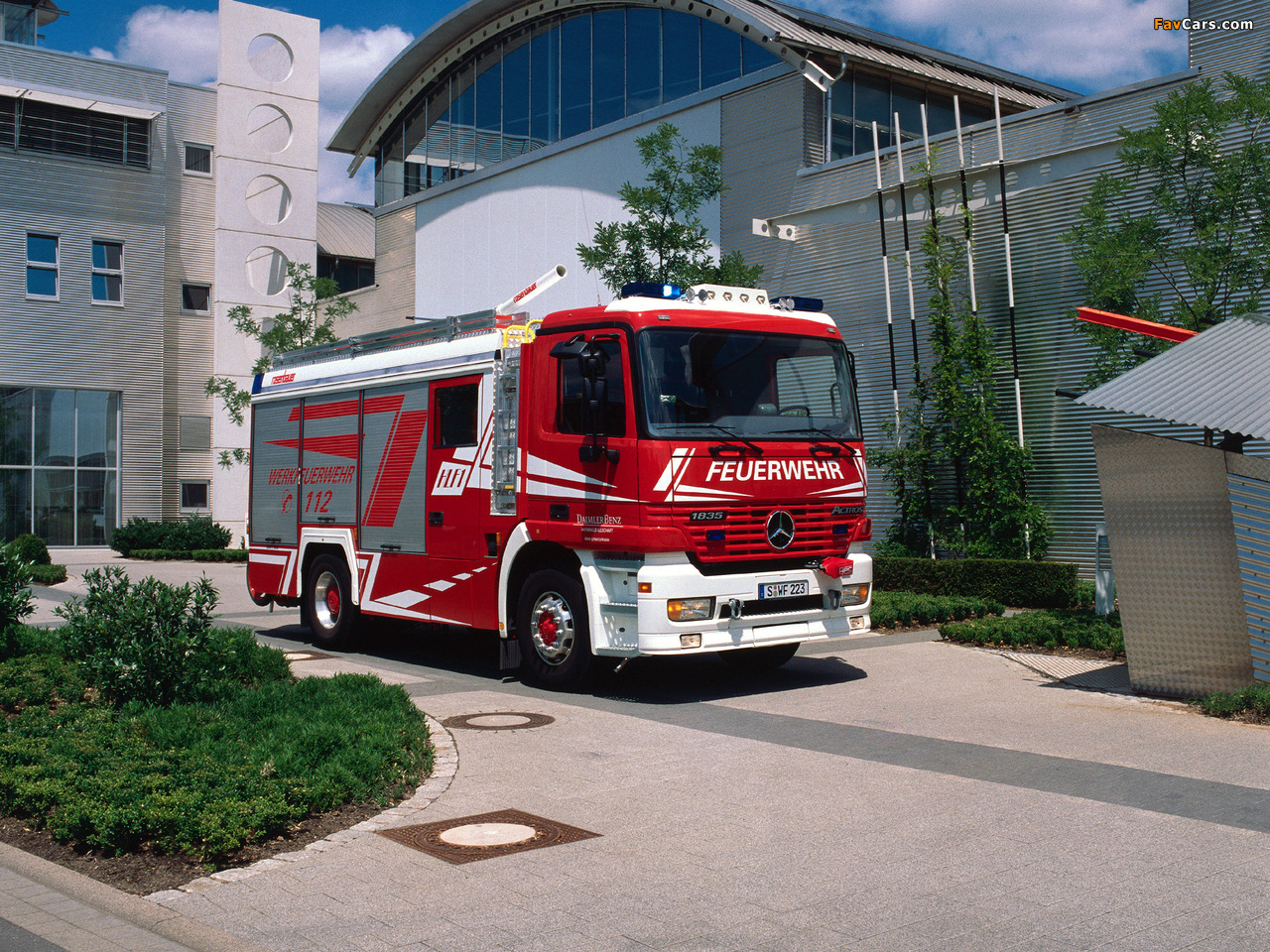 Mercedes-Benz Actros 1835 Feuerwehr by Rosenbauer (MP1) 1997–2002 images (1280 x 960)