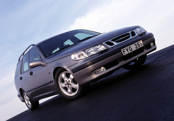 Photos of Saab 9-5 Wagon 1998–2001