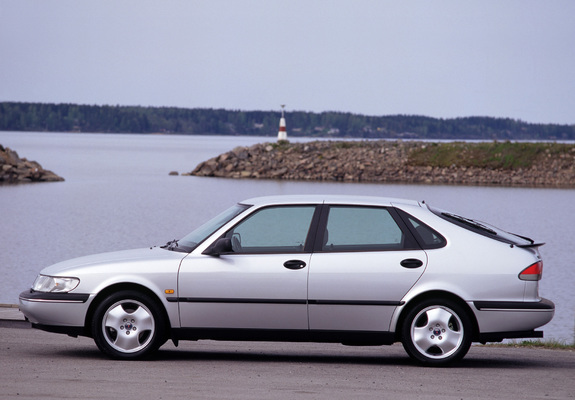 Saab 900 SE Turbo 1993–98 pictures