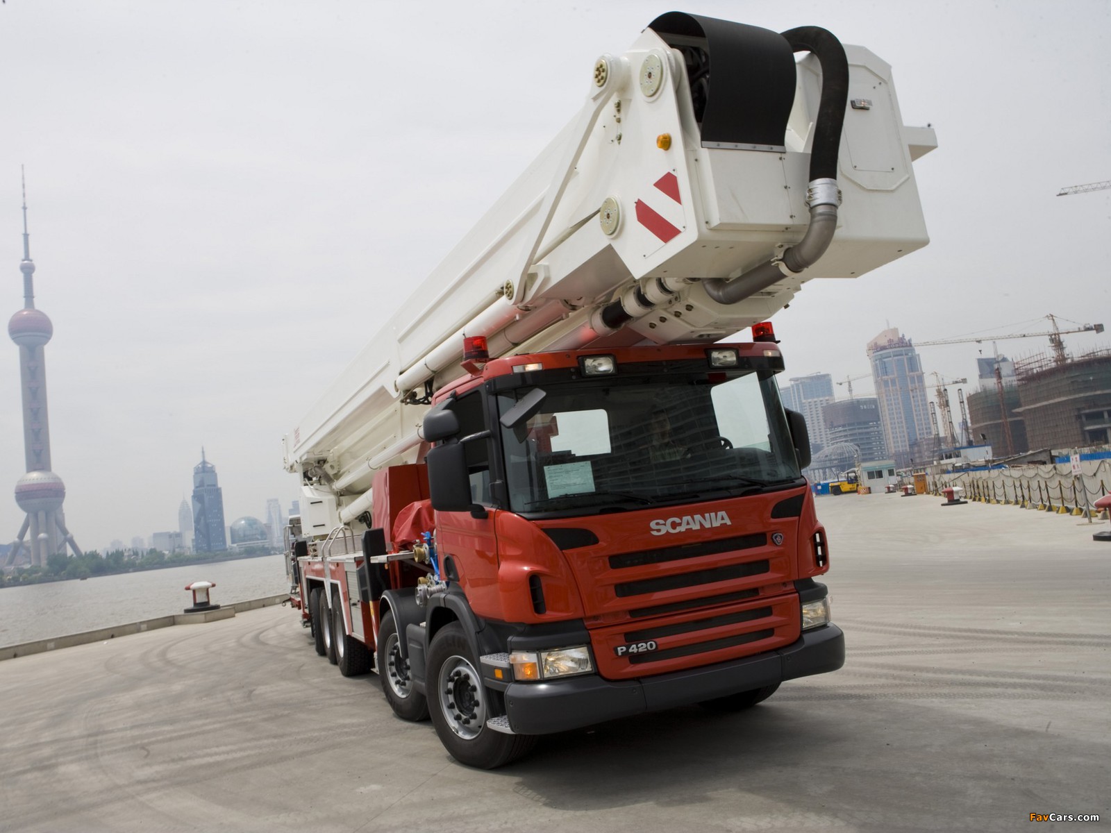 Images of Scania P420 10x4 Firetruck by Bronto Skylift 2004–10 (1600 x 1200)