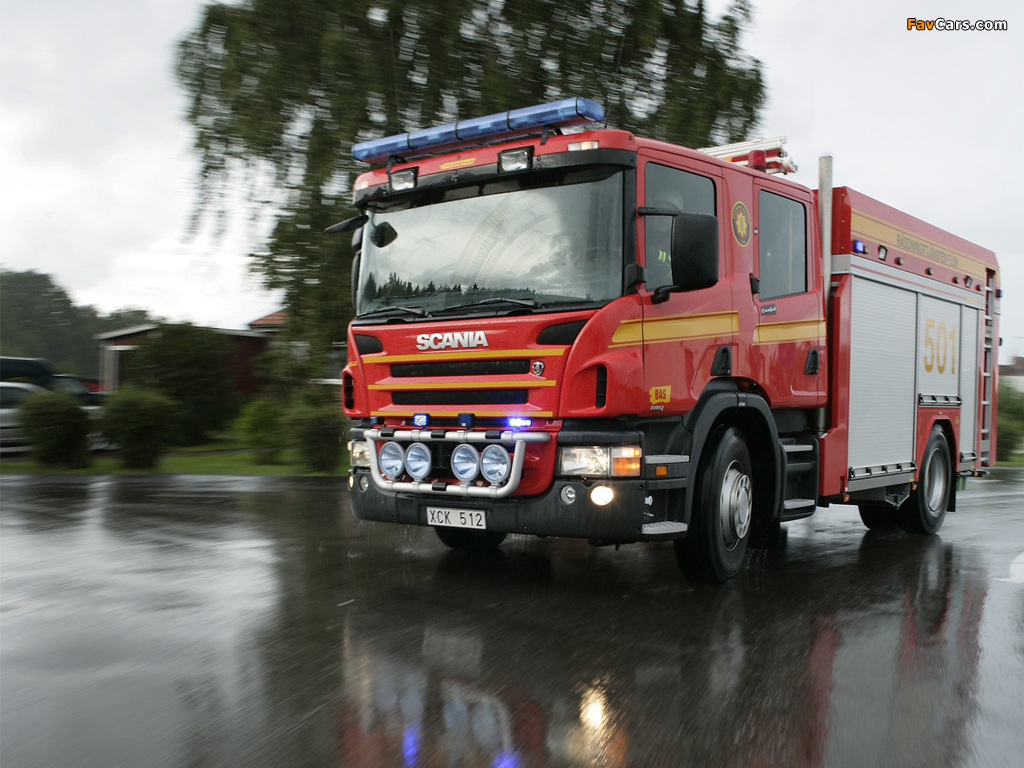 Images of Scania P340 4x2 Crew Cab Fire Engine 2005–10 (1024 x 768)