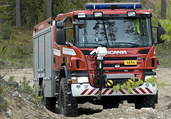Pictures of Scania P380 4x4 Crew Cab Fire Engine 2005–10