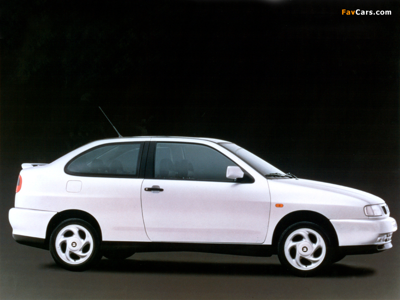 Pictures of Seat Cordoba SX 1996–99 (800 x 600)