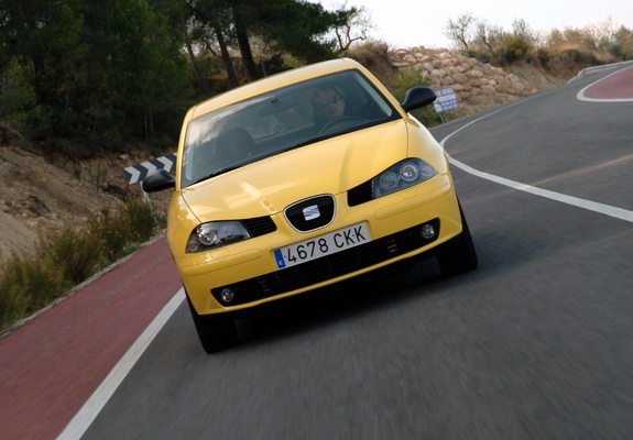 Photos of Seat Ibiza 3-door 2002–06
