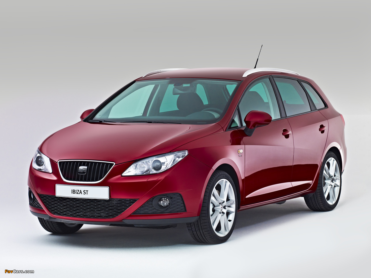Pictures of Seat Ibiza ST 2010–12 (1280 x 960)