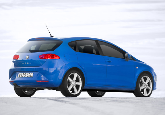 Seat Leon 2009–12 wallpapers