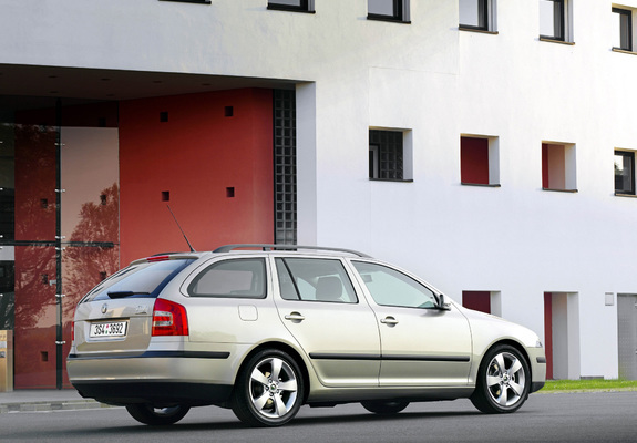 Photos of Škoda Octavia Combi (1Z) 2004–08