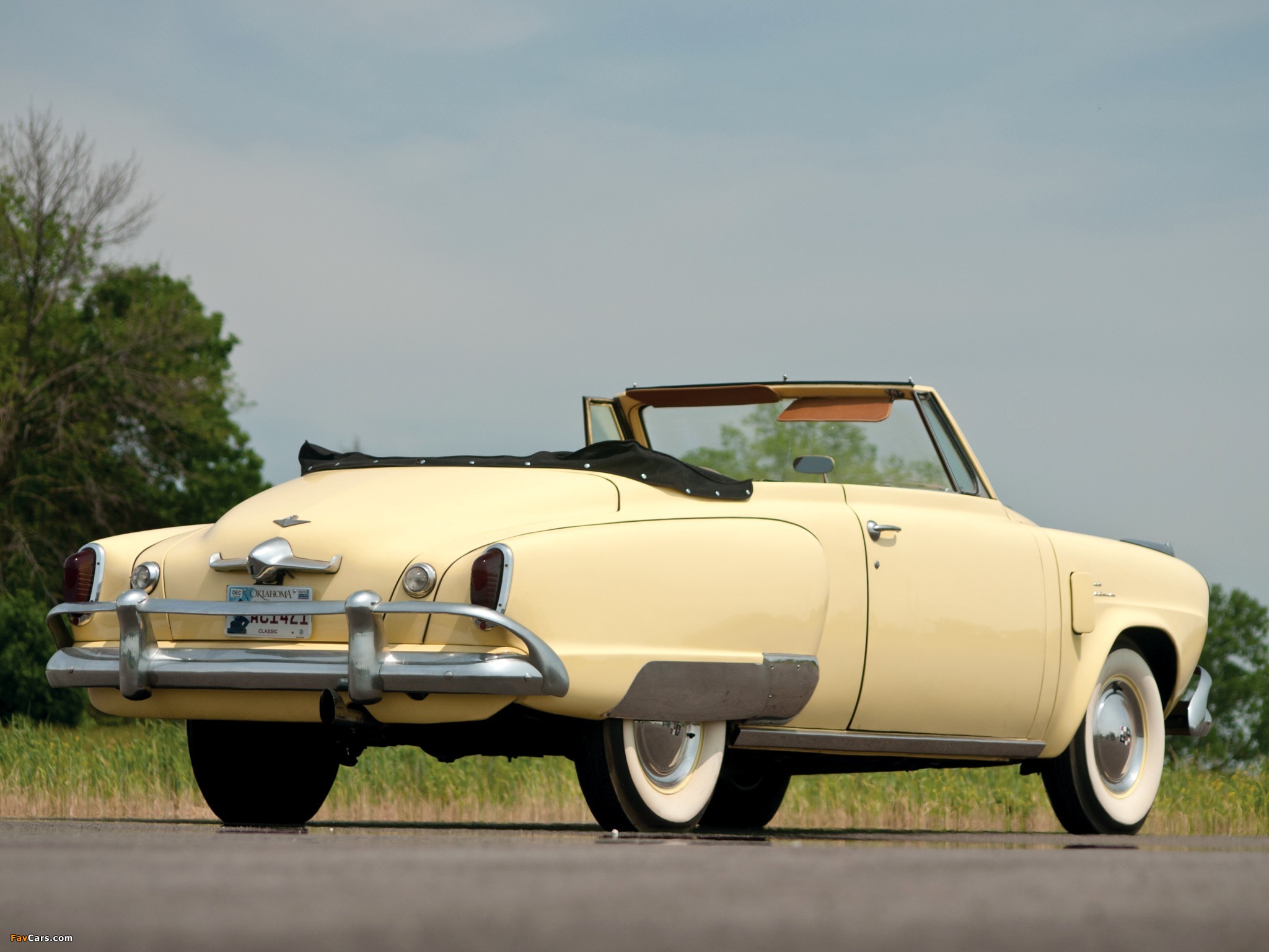 Pictures of Studebaker Commander State Convertible 1951 (2048 x 1536)