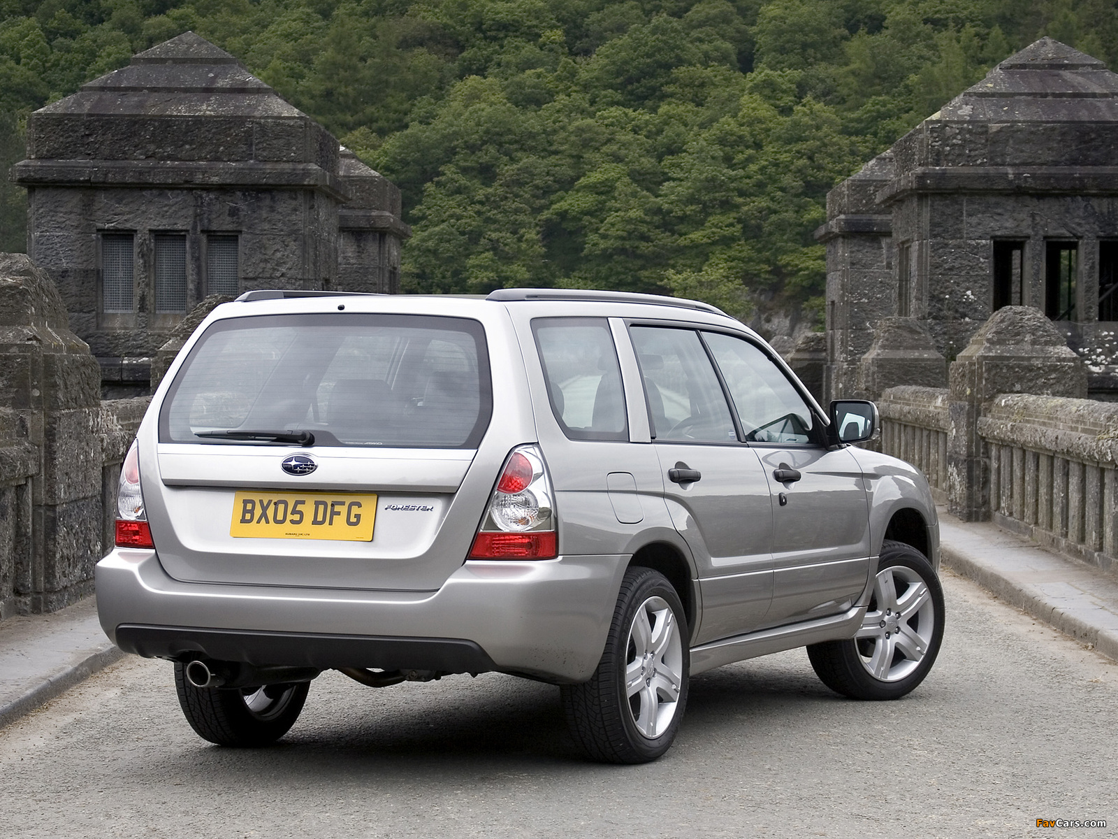 Subaru Forester 2.5XT UK-spec (SG) 2005–08 wallpapers (1600 x 1200)
