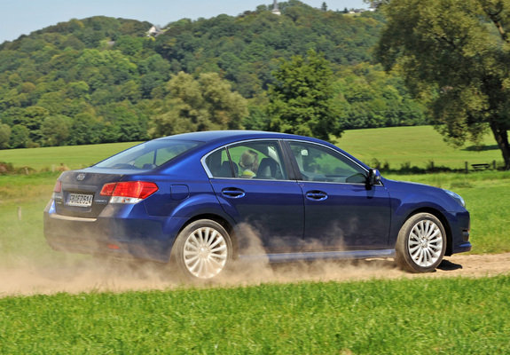 Subaru Legacy (BM) 2009–12 images