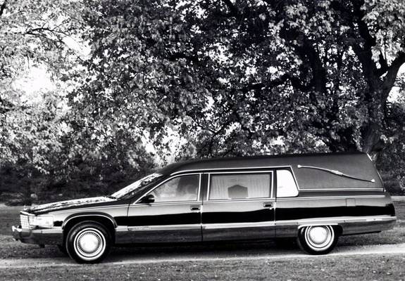 Images of Cadillac Statesman Landaulet by Superior 1993–96