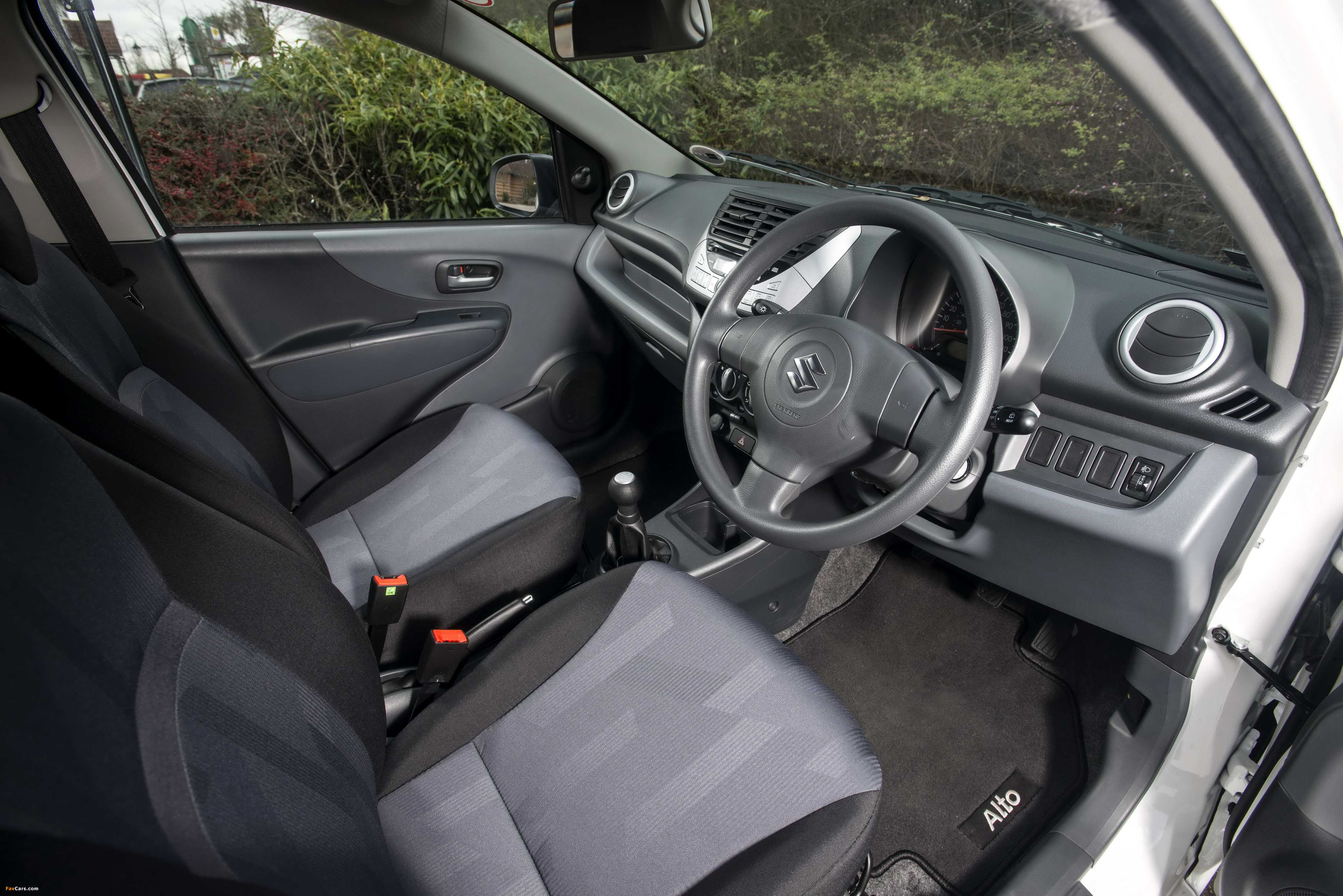 Images of Suzuki Alto SZ UK-spec 2008–2014 (4096 x 2734)