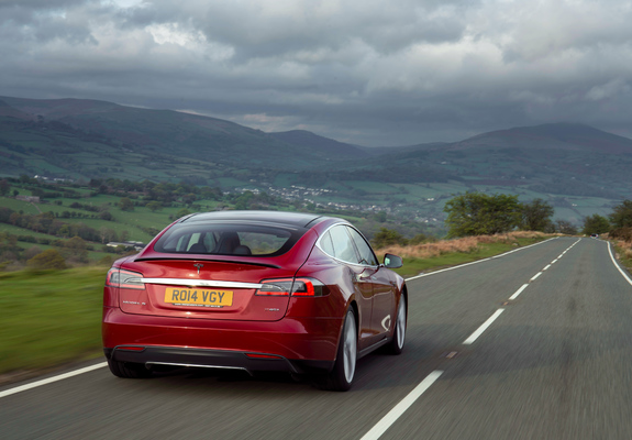 Images of Tesla Model S P85+ UK-spec 2014