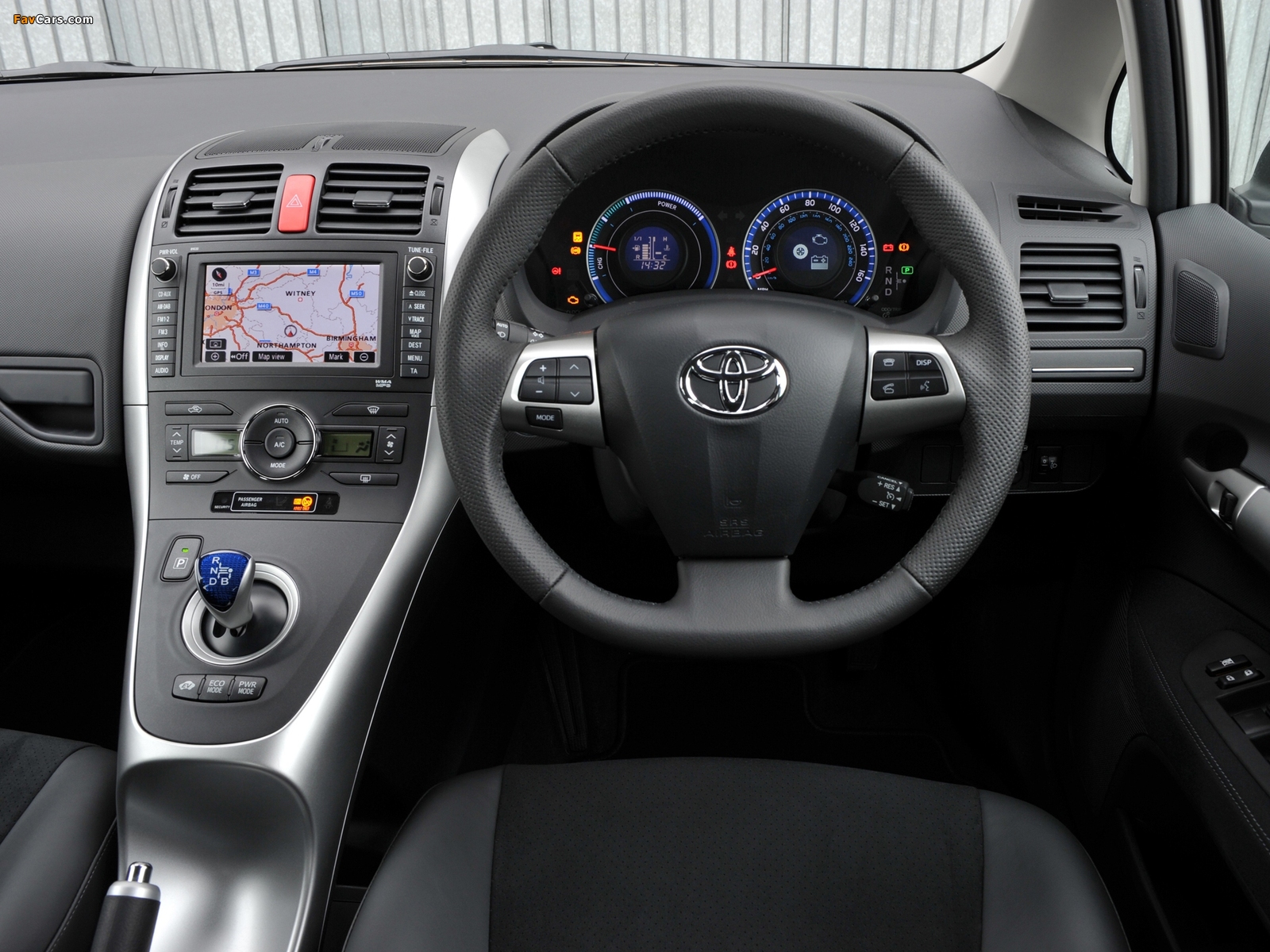 Toyota Auris HSD UK-spec 2010–12 images (1600 x 1200)