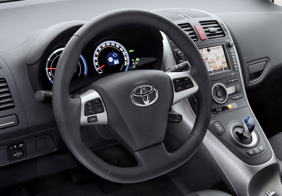 Toyota Auris HSD 2010–12 wallpapers