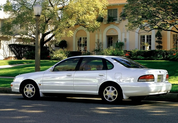 Pictures of Toyota Avalon JP-spec (MCX10) 1995–2000