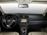 Toyota Avensis Sedan 2008–11 photos