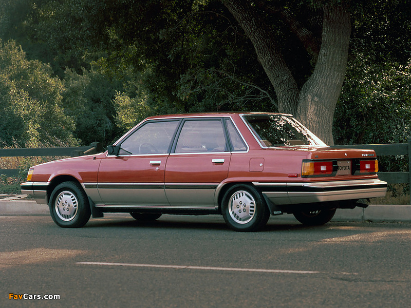 Images of Toyota Camry US-spec (V10) 1982–84 (800 x 600)