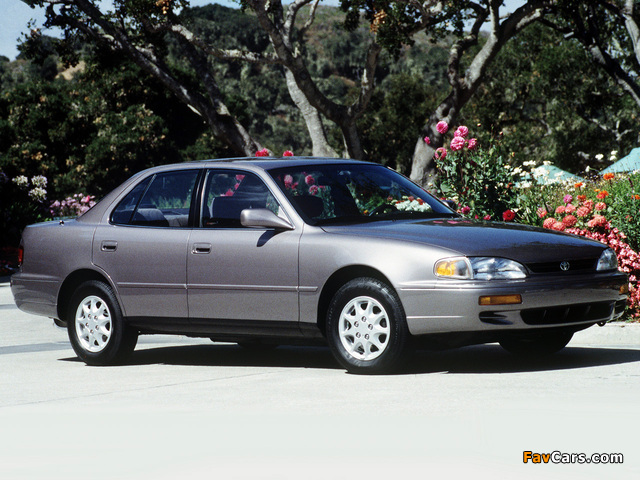 Images of Toyota Camry US-spec (XV10) 1991–96 (640 x 480)
