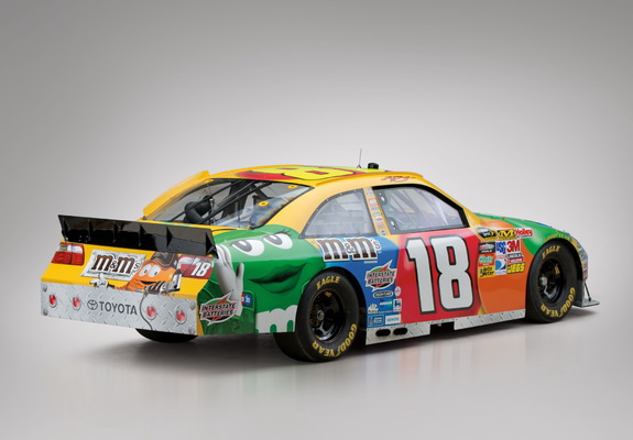 Images of Toyota Camry NASCAR Sprint Cup Series Race Car 2010–11