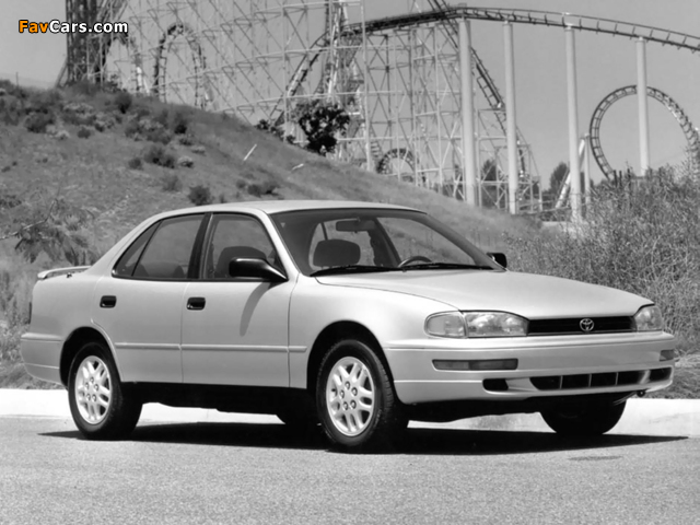Photos of Toyota Camry US-spec (XV10) 1991–96 (640 x 480)
