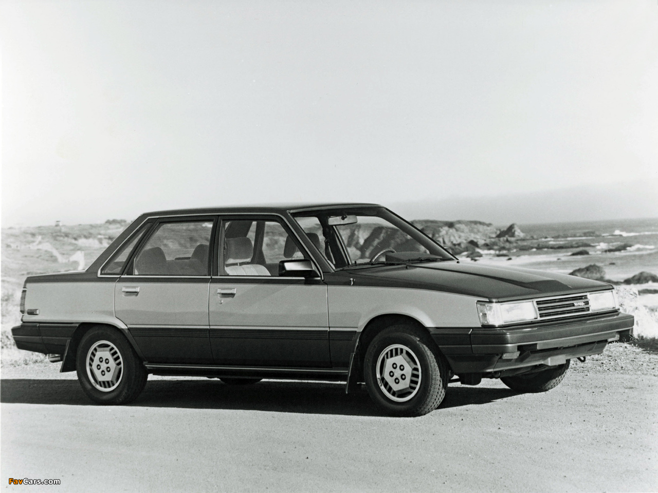 Toyota Camry LE US-spec (V10) 1984–86 images (1280 x 960)