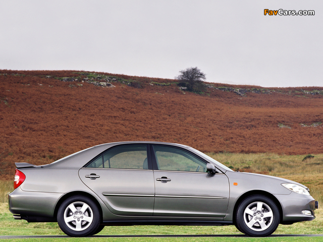 Toyota Camry UK-spec (ACV30) 2002–06 pictures (640 x 480)