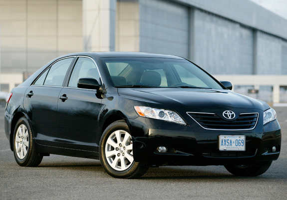 Toyota Camry XLE 2006–09 images