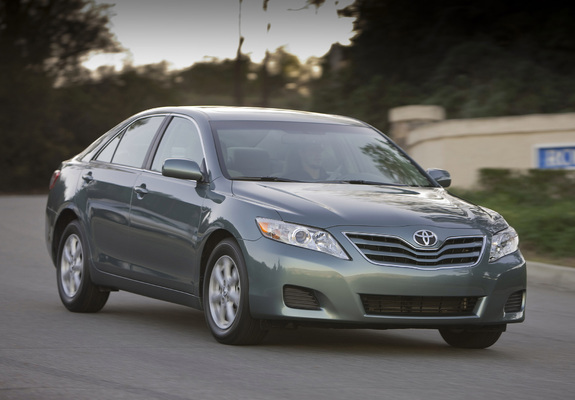 Toyota Camry LE 2009–11 wallpapers