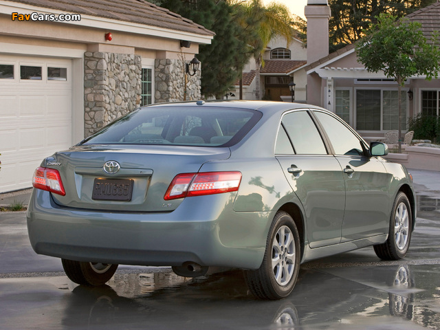 Toyota Camry LE 2009–11 wallpapers (640 x 480)