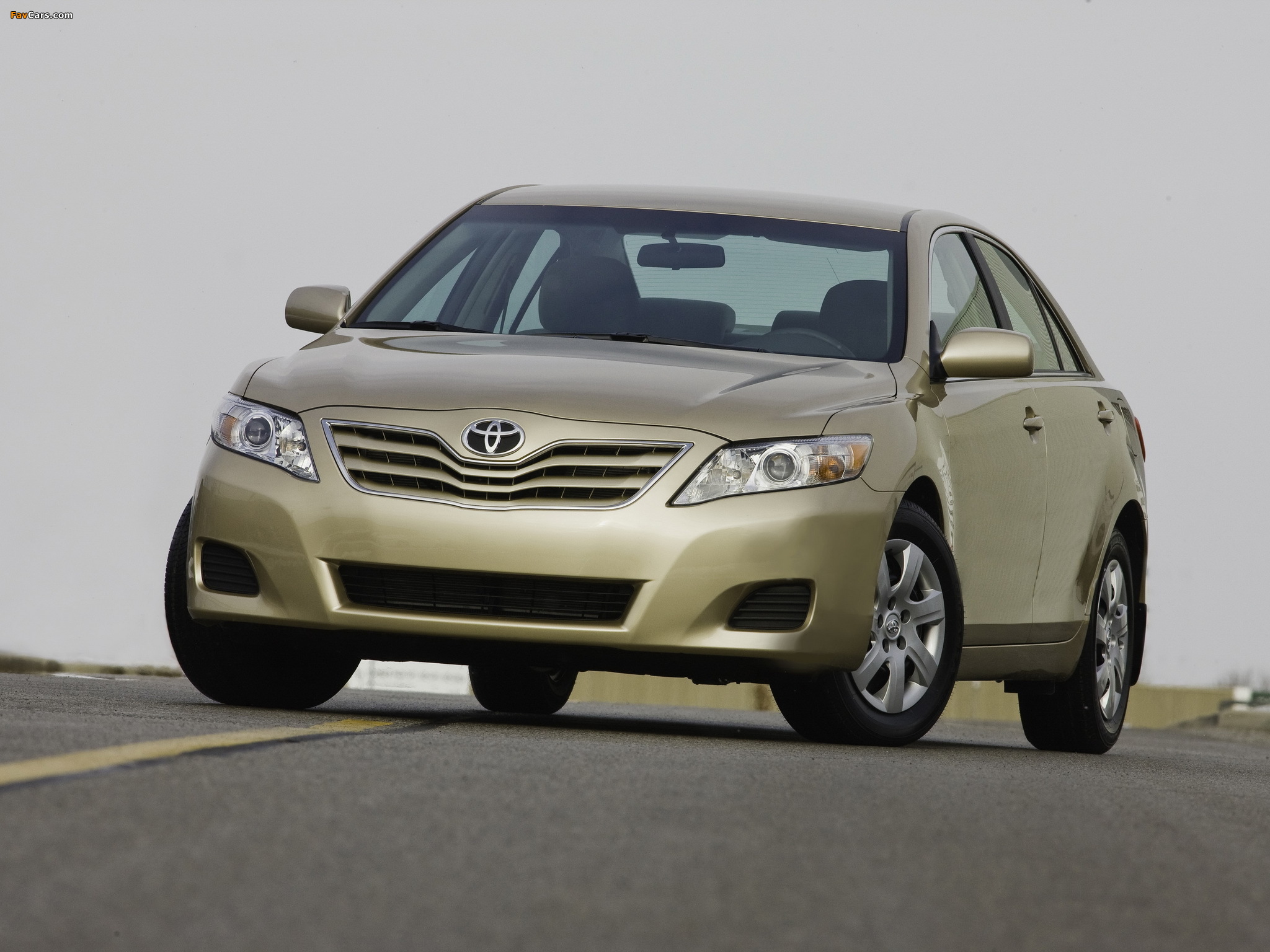 Toyota Camry LE 2009–11 wallpapers (2048 x 1536)