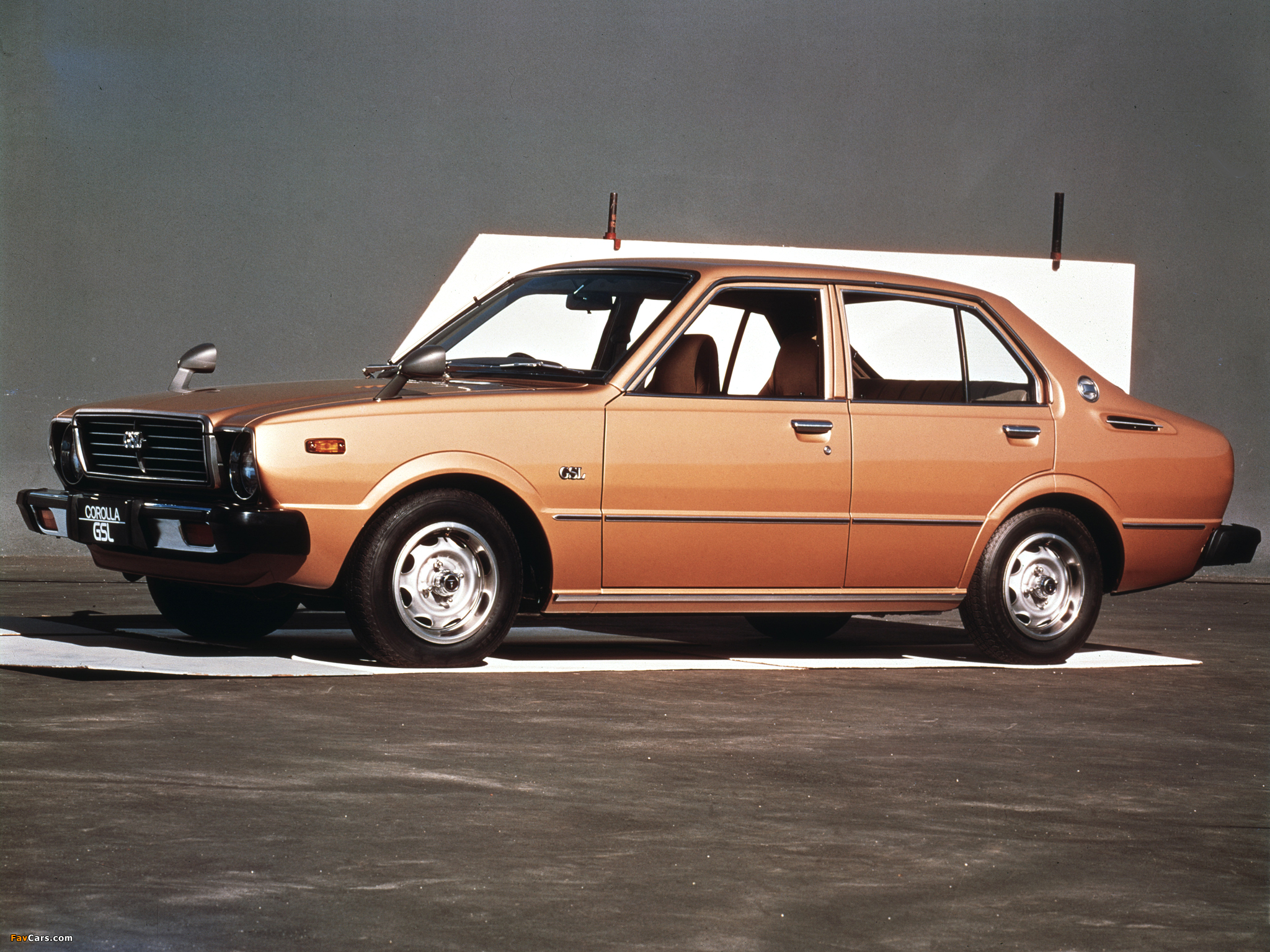 Toyota Corolla 4-door Sedan (E31) 1974–79 wallpapers (2048 x 1536)