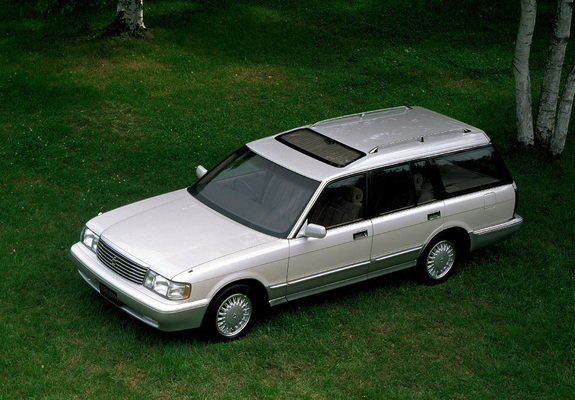 Images of Toyota Crown Wagon 1991–99