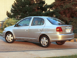 Toyota Echo 4-door 2003–05 pictures