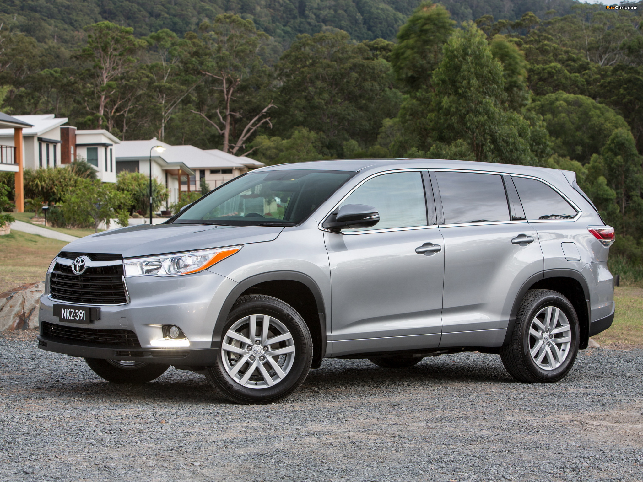 Images of Toyota Kluger 2014 (2048 x 1536)