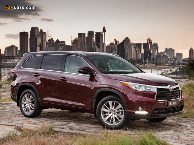 Images of Toyota Kluger 2014 (640 x 480)