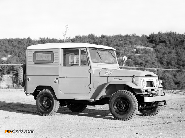 Pictures of Toyota Land Cruiser (FJ40V) 1961–73 (640 x 480)