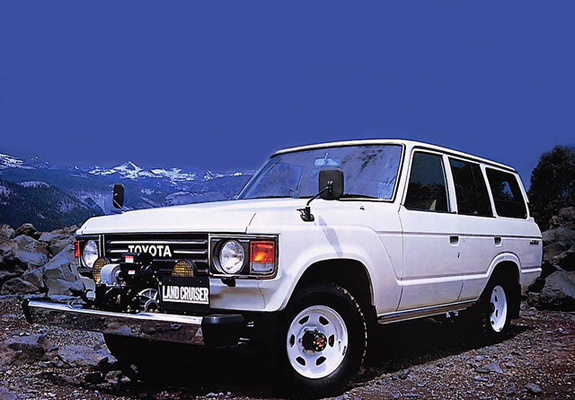 Toyota Land Cruiser 60 STD JP-spec (HJ60V) 1980–87 photos