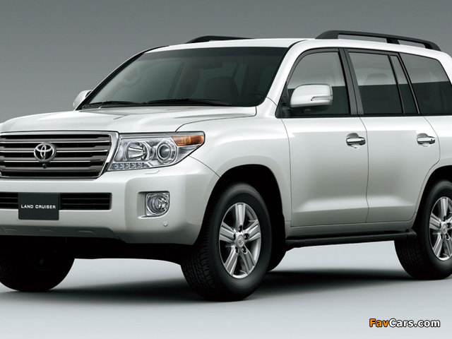 Toyota Land Cruiser 2014 images (640 x 480)