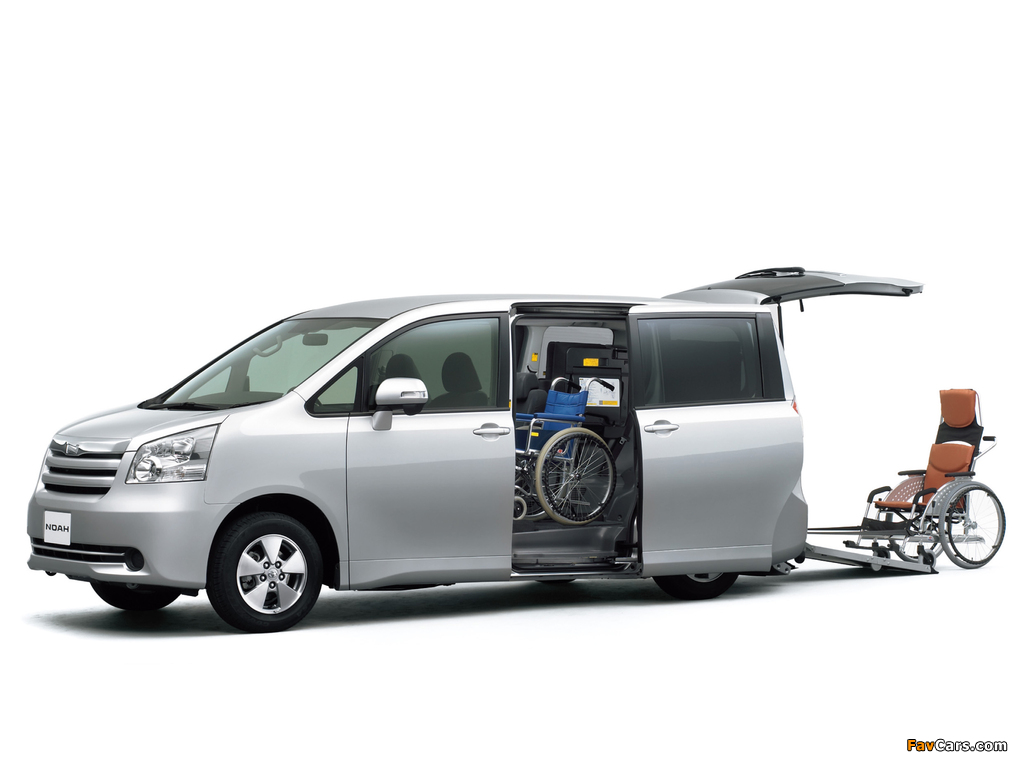 Pictures of Toyota Noah 2007–10 (1024 x 768)