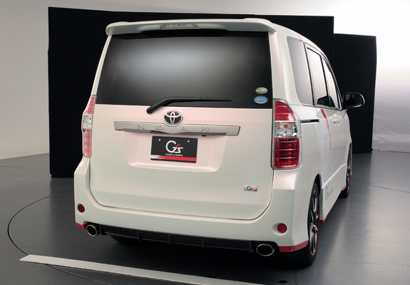 Toyota Noah G Sports Concept 2010 wallpapers