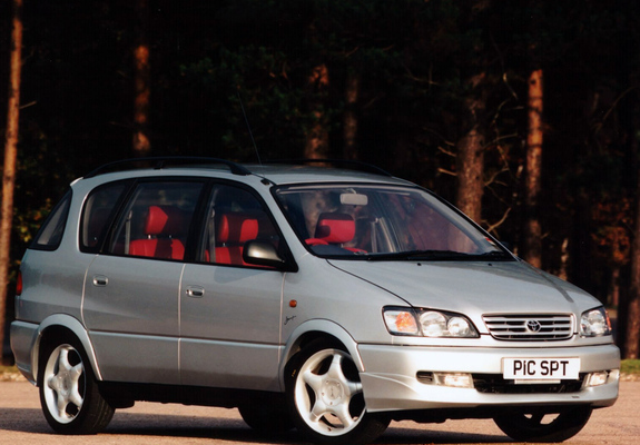 Pictures of Toyota Picnic Sport UK-spec 1996–2001