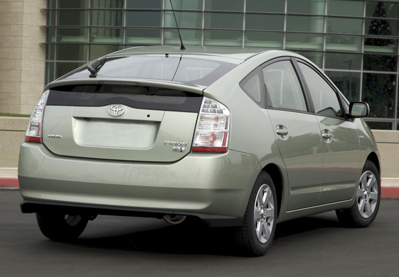 Photos of Toyota Prius US-spec (NHW20) 2003–09