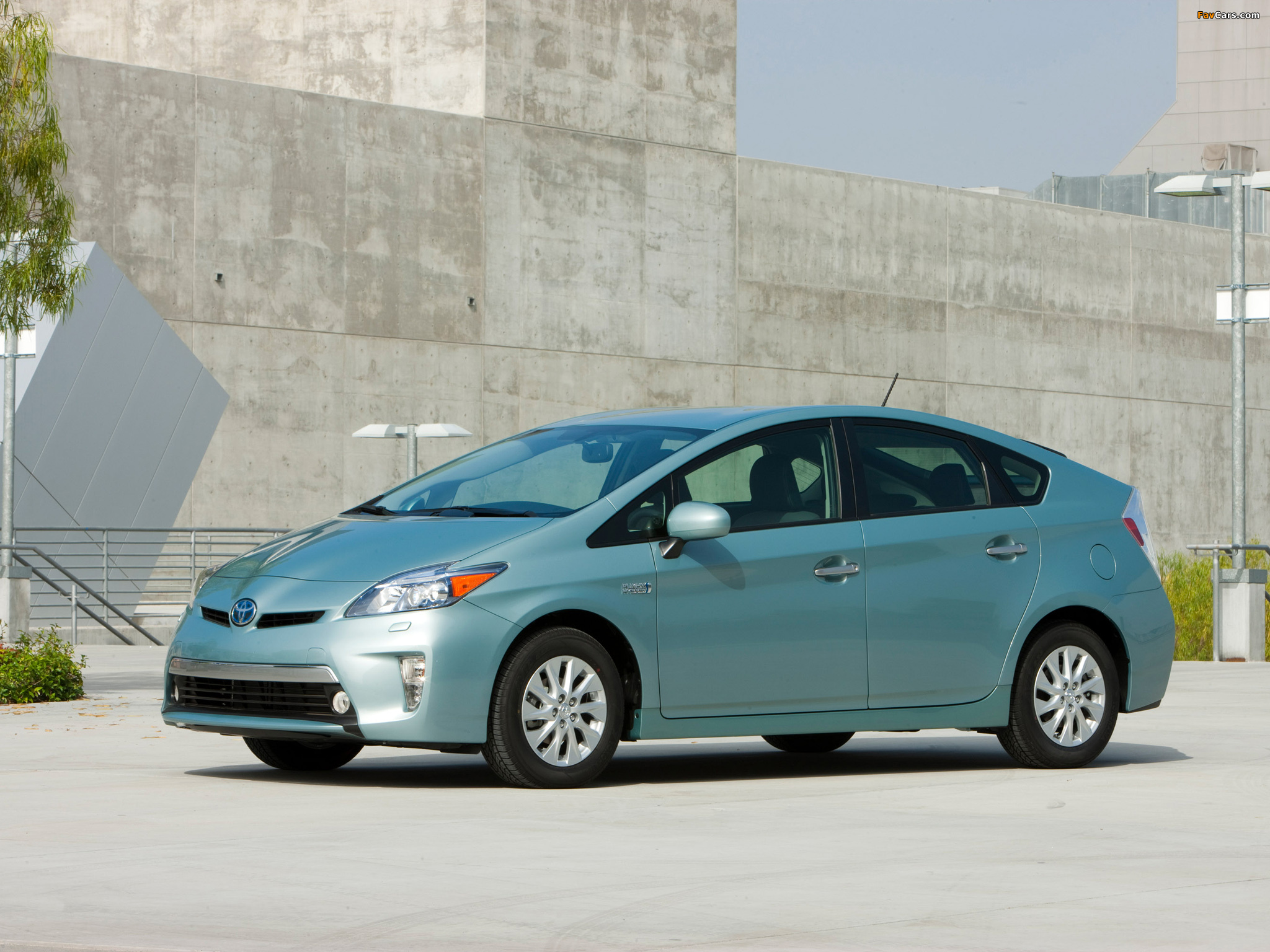 Photos of Toyota Prius Plug-In Hybrid US-spec (ZVW35) 2011 (2048 x 1536)