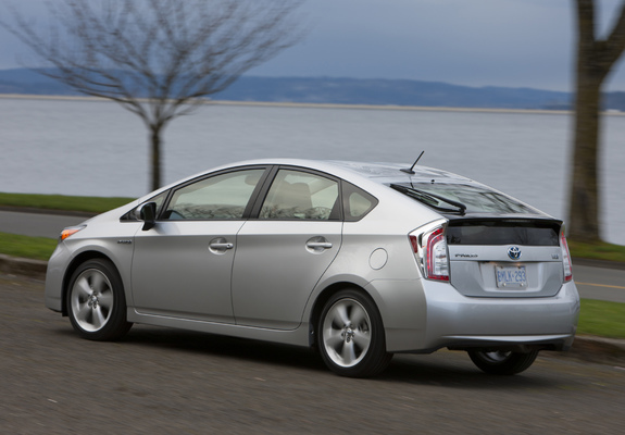 Photos of Toyota Prius US-spec (ZVW30) 2011
