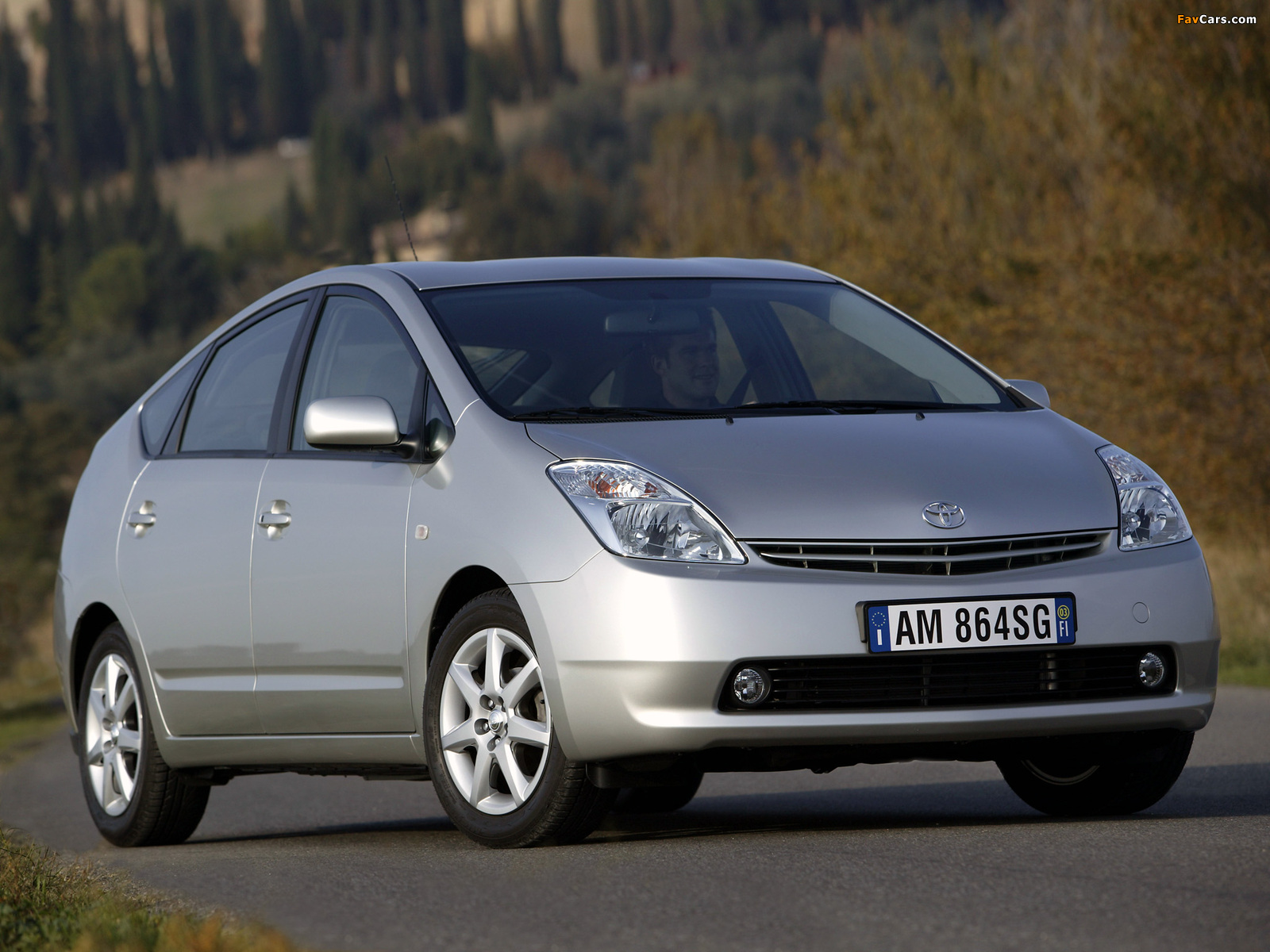 Pictures of Toyota Prius (NHW20) 2003–09 (1600 x 1200)