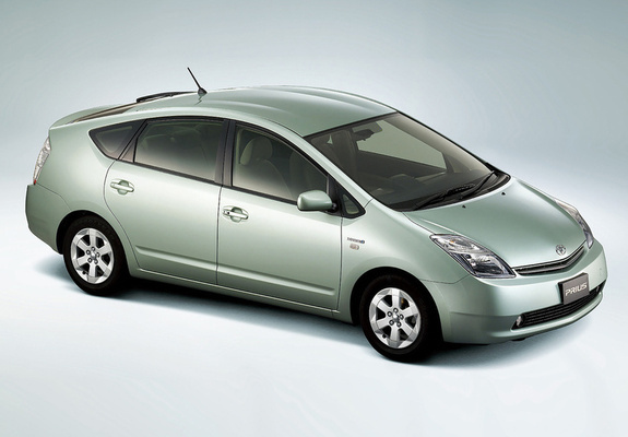 Pictures of Toyota Prius G (NHW20) 2003–09